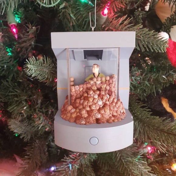 Hallmark Keepsake the Trouble with Tribbles and Pin - Picture 7 of 8